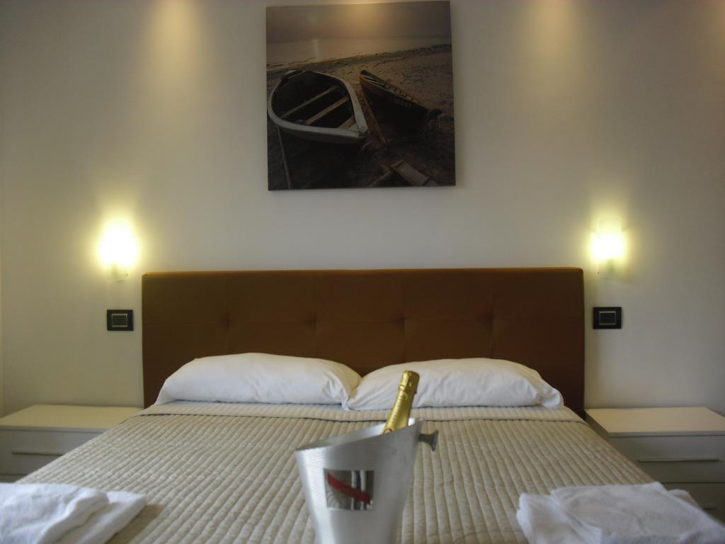 Luce Di Luna Luxury Suites Roma Dış mekan fotoğraf