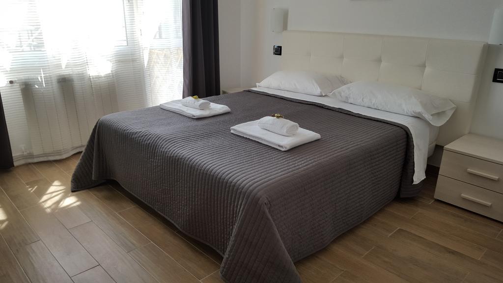 Luce Di Luna Luxury Suites Roma Dış mekan fotoğraf