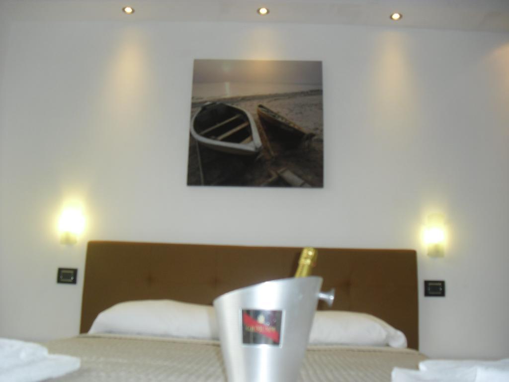 Luce Di Luna Luxury Suites Roma Dış mekan fotoğraf